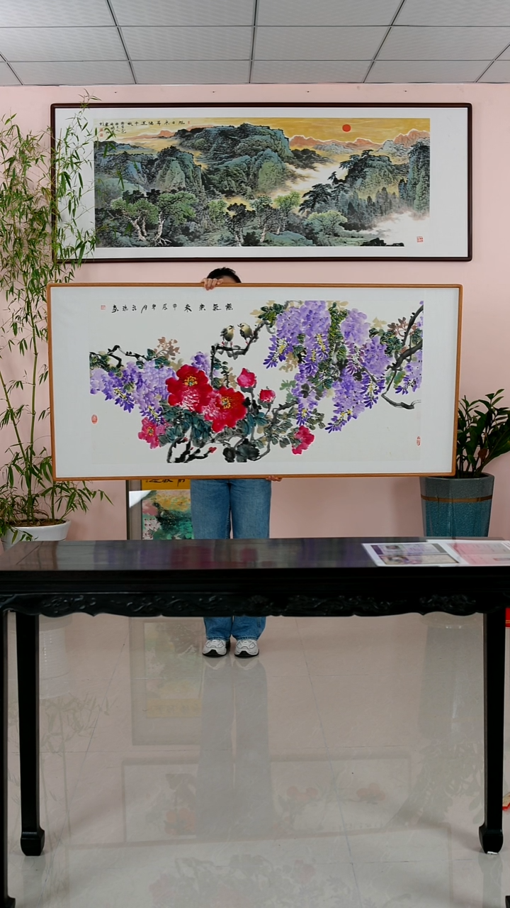 国画汪琼《紫气东来》手绘带框173*83厘米