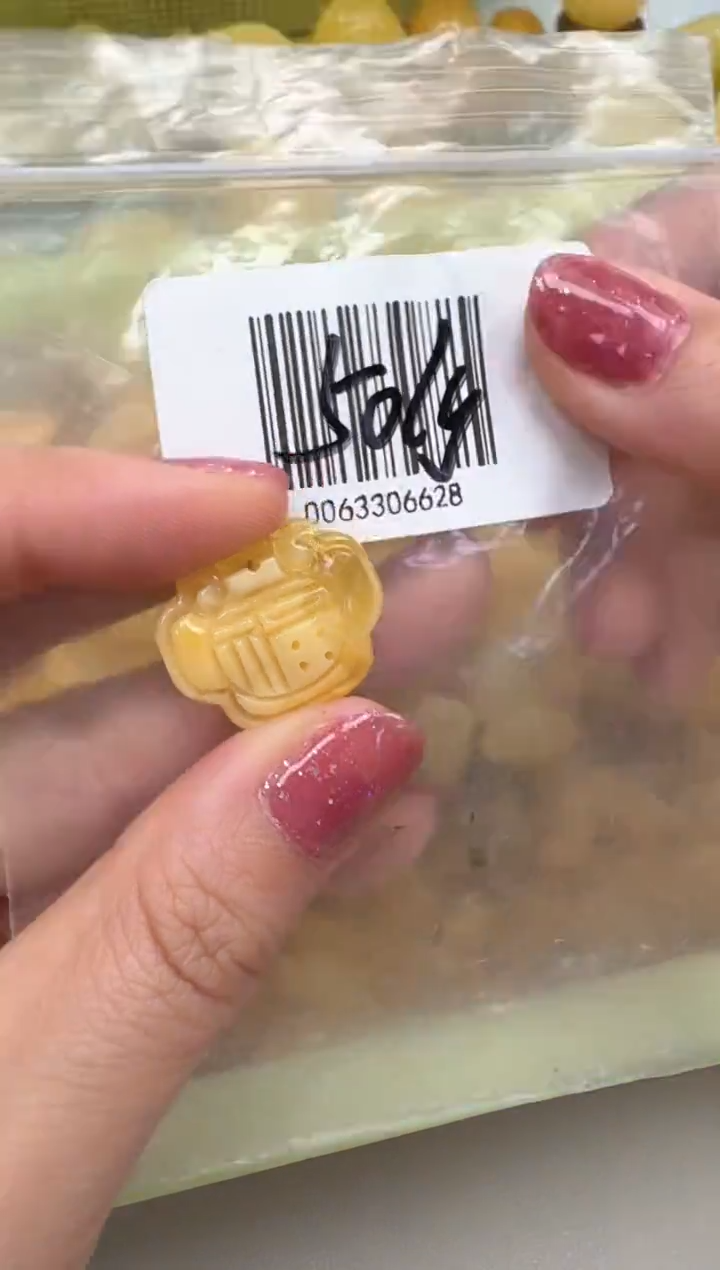 裸石琥珀未镶嵌如图