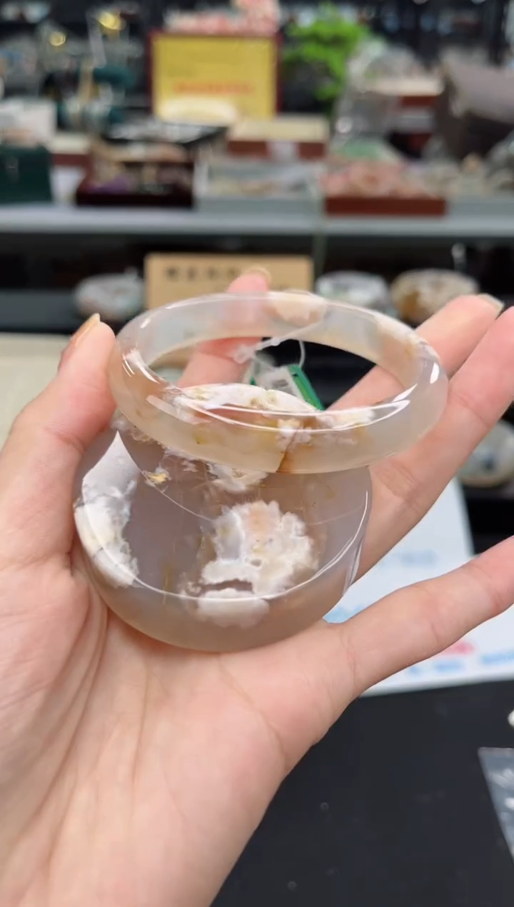 【闪购商品】石英质玉手镯未镶嵌57圈口（赠品镯心）3572172