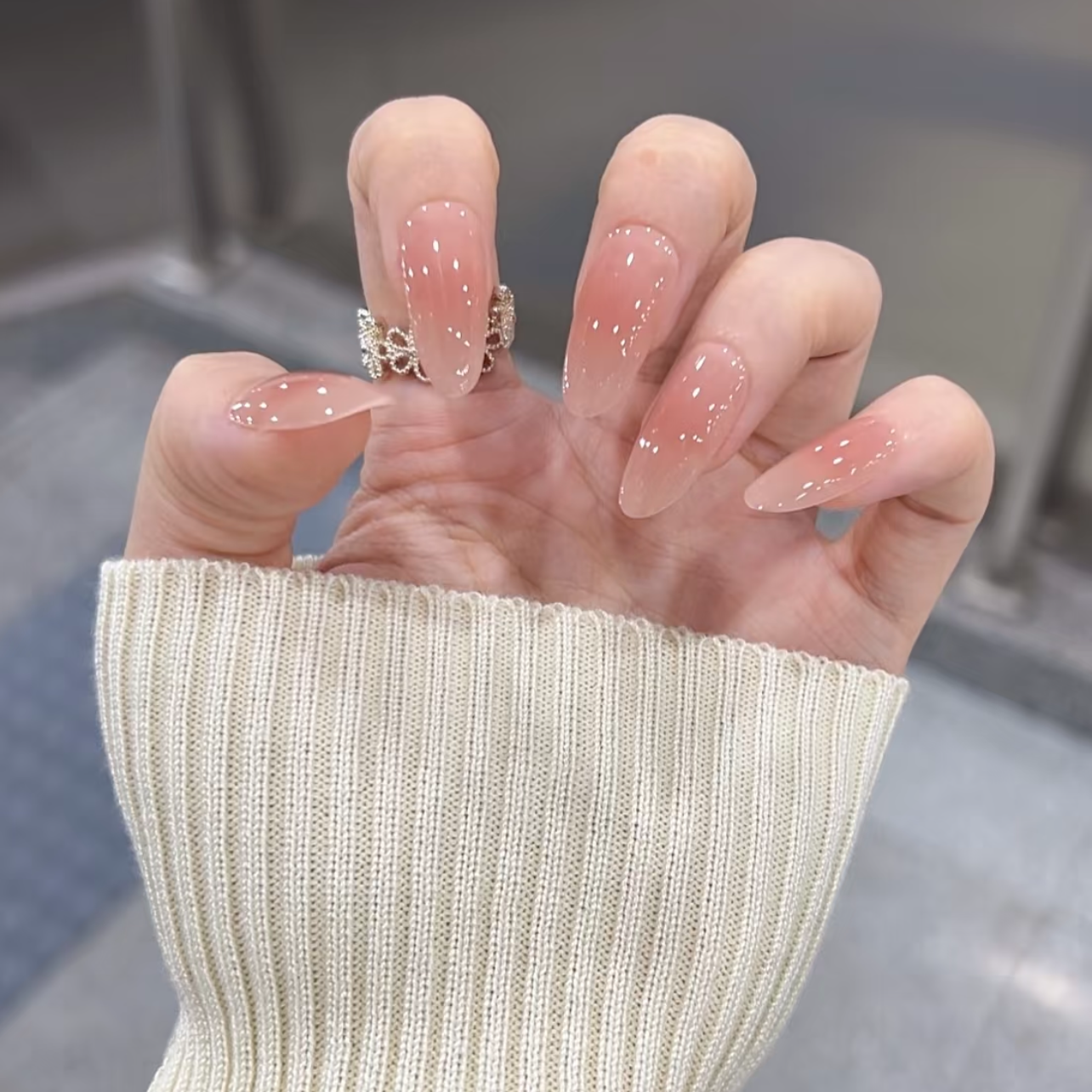 【素指】椭圆纯欲华妃摸脸渐变美甲贴片手工穿戴甲简约显白指甲贴片