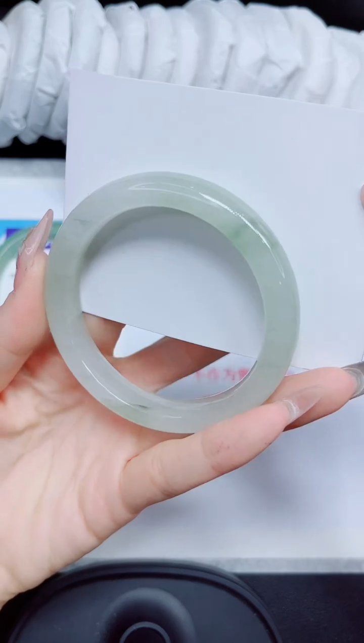 石英质玉手镯未镶嵌109.