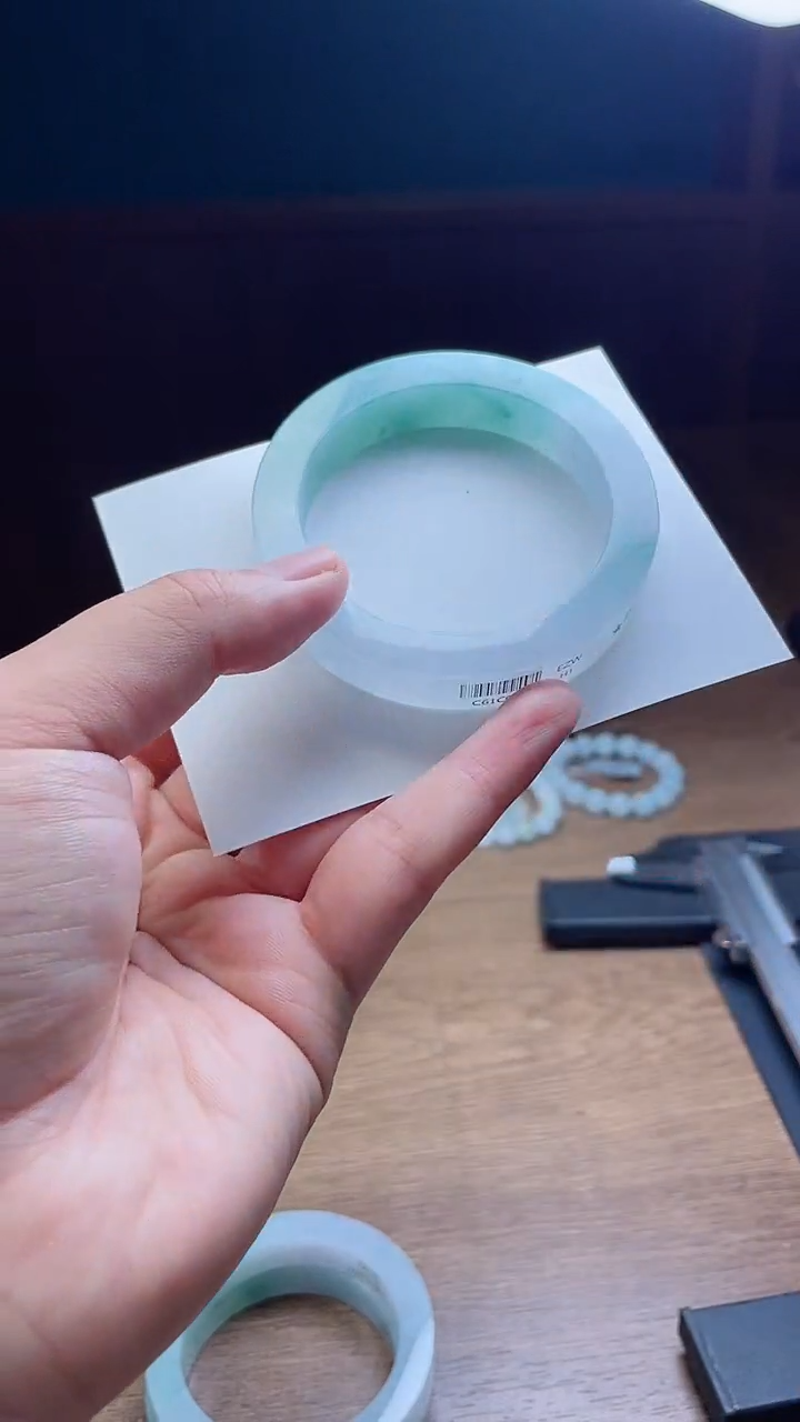 未镶嵌手镯定制翡翠雪****0定制