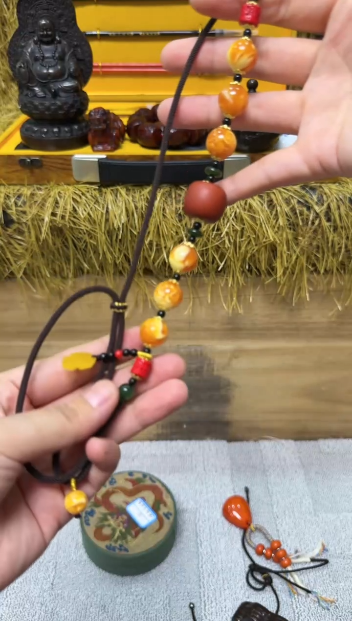 【闪购商品】蜜蜡颈饰未镶嵌专属链接