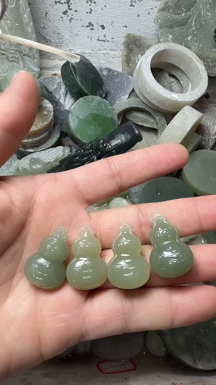 颈饰未镶嵌和田玉葫芦 拍一发一 商品多样性发货