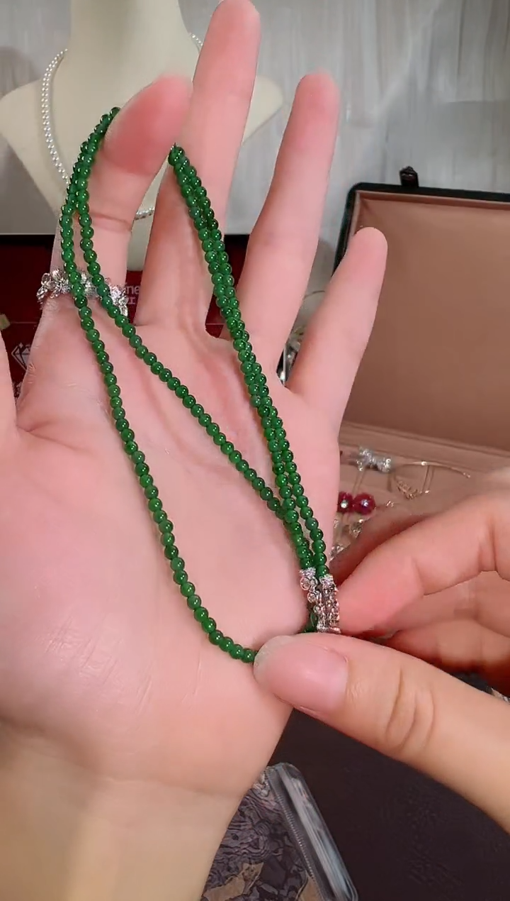 颈饰18K金镶嵌翡翠BN18401#-W#103