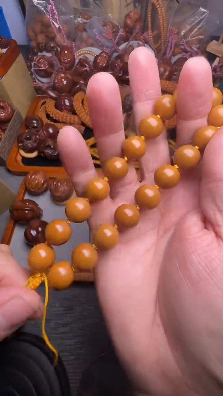 手串橄榄核z****旭猴头光珠