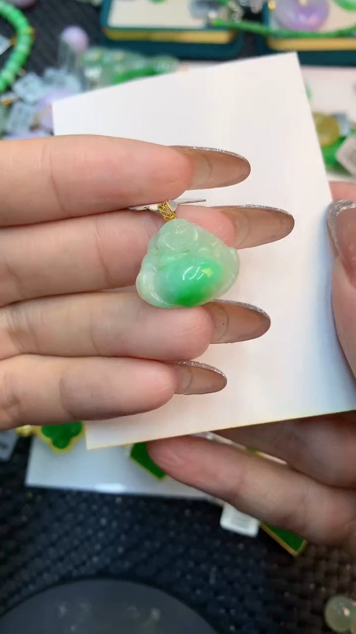 颈饰未镶嵌翡翠1