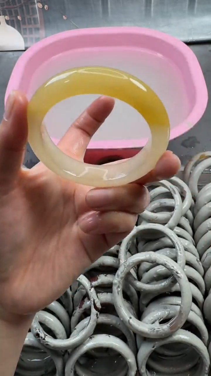 【闪购商品】石英质玉手镯未镶嵌2