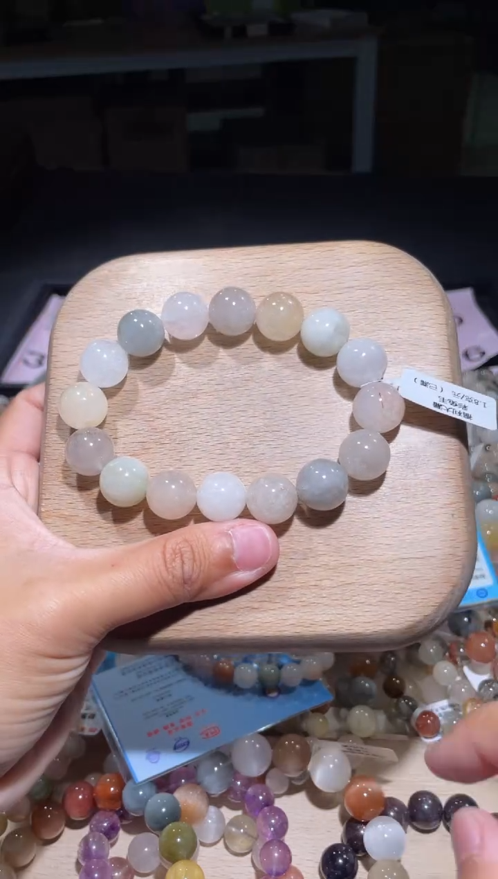 【闪购商品】水晶手链未镶嵌30号多样性发货一D 14+
