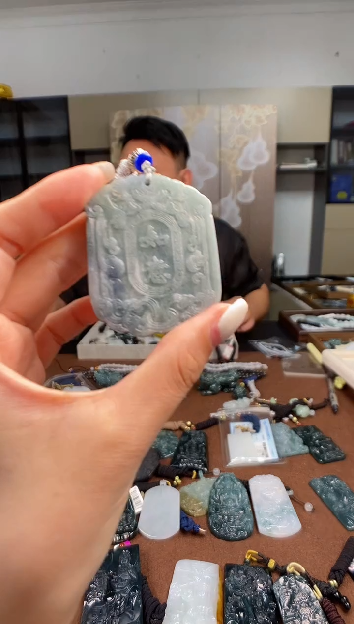 颈饰未镶嵌翡翠多样性发其一