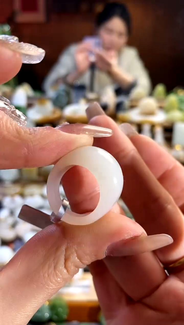 【闪购商品】和田玉戒指未镶嵌14