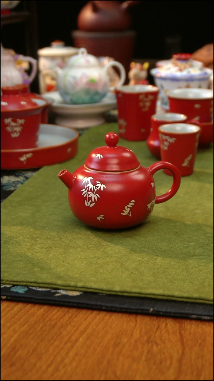 专做手绘和手工茶具的直播间