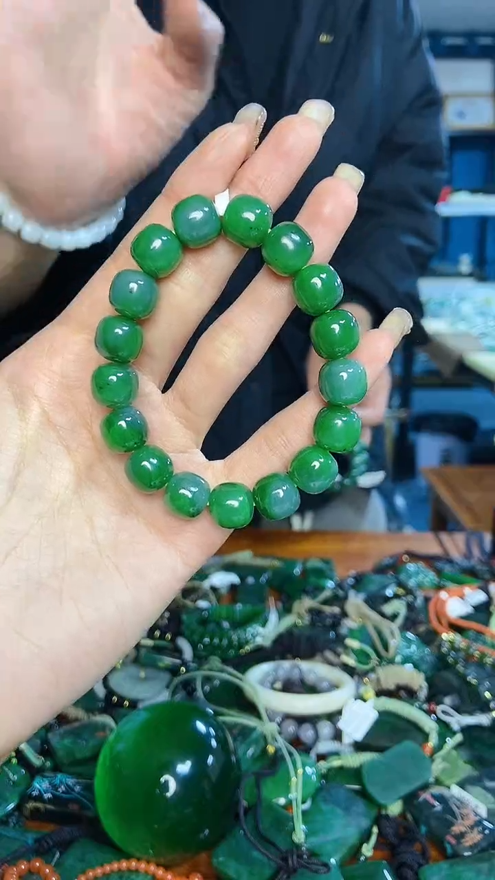 未镶嵌和田玉挂件1