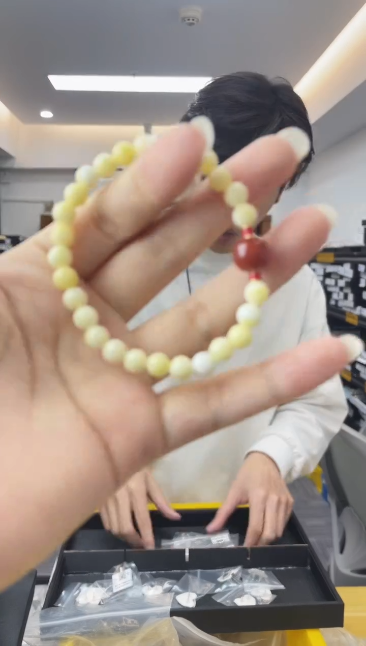 【闪购商品】蜜蜡裸石未镶嵌多样性一件发货
