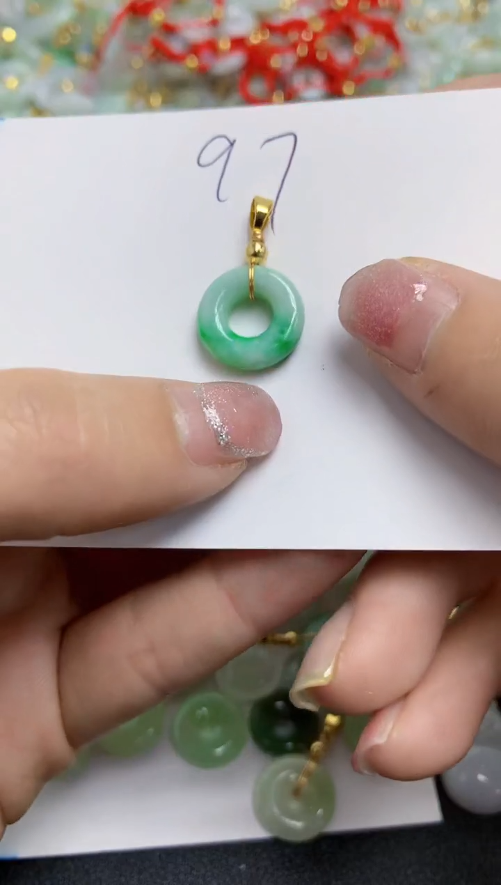 【闪购商品】翡翠颈饰合金天然翡翠A货