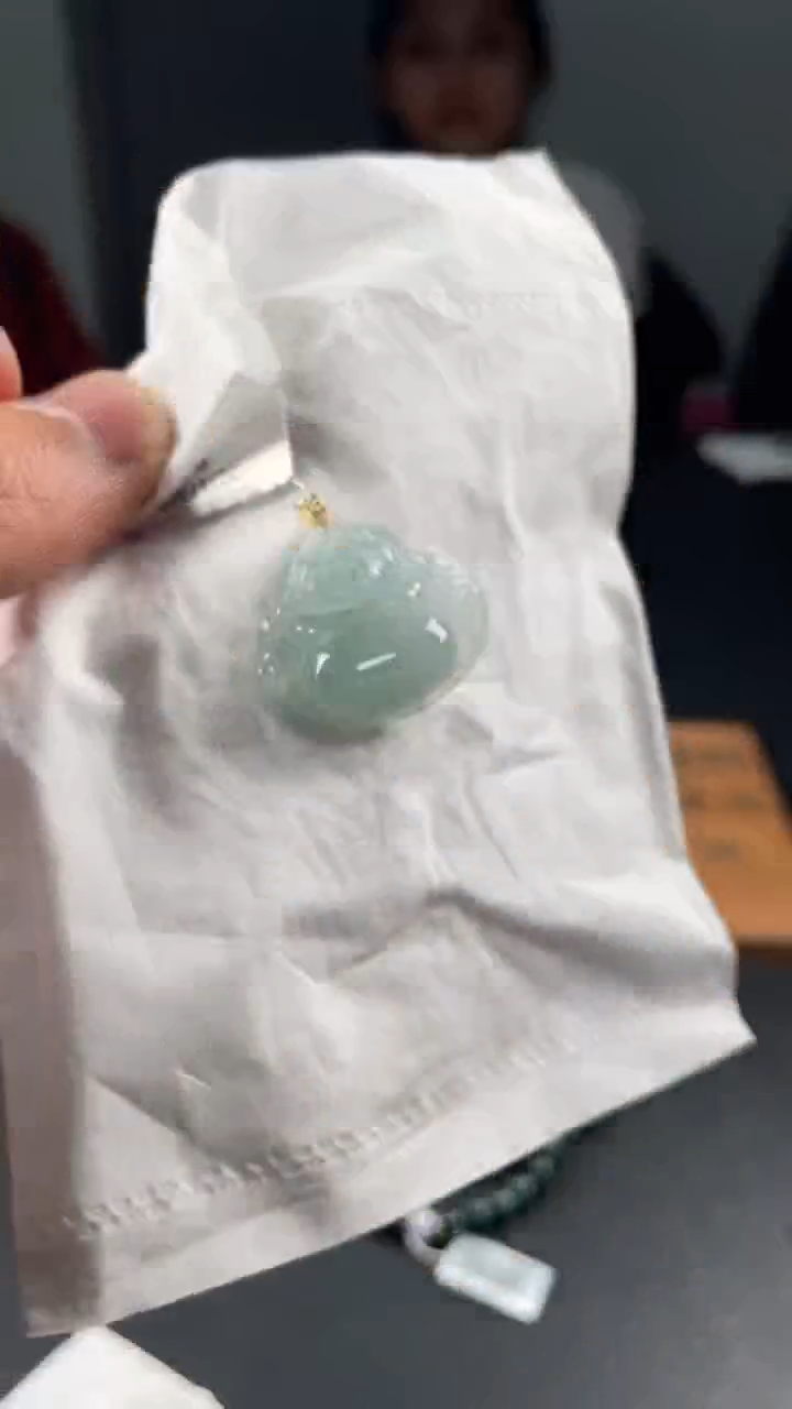 【闪购商品】翡翠颈饰18K金镶嵌缅甸A货翡翠