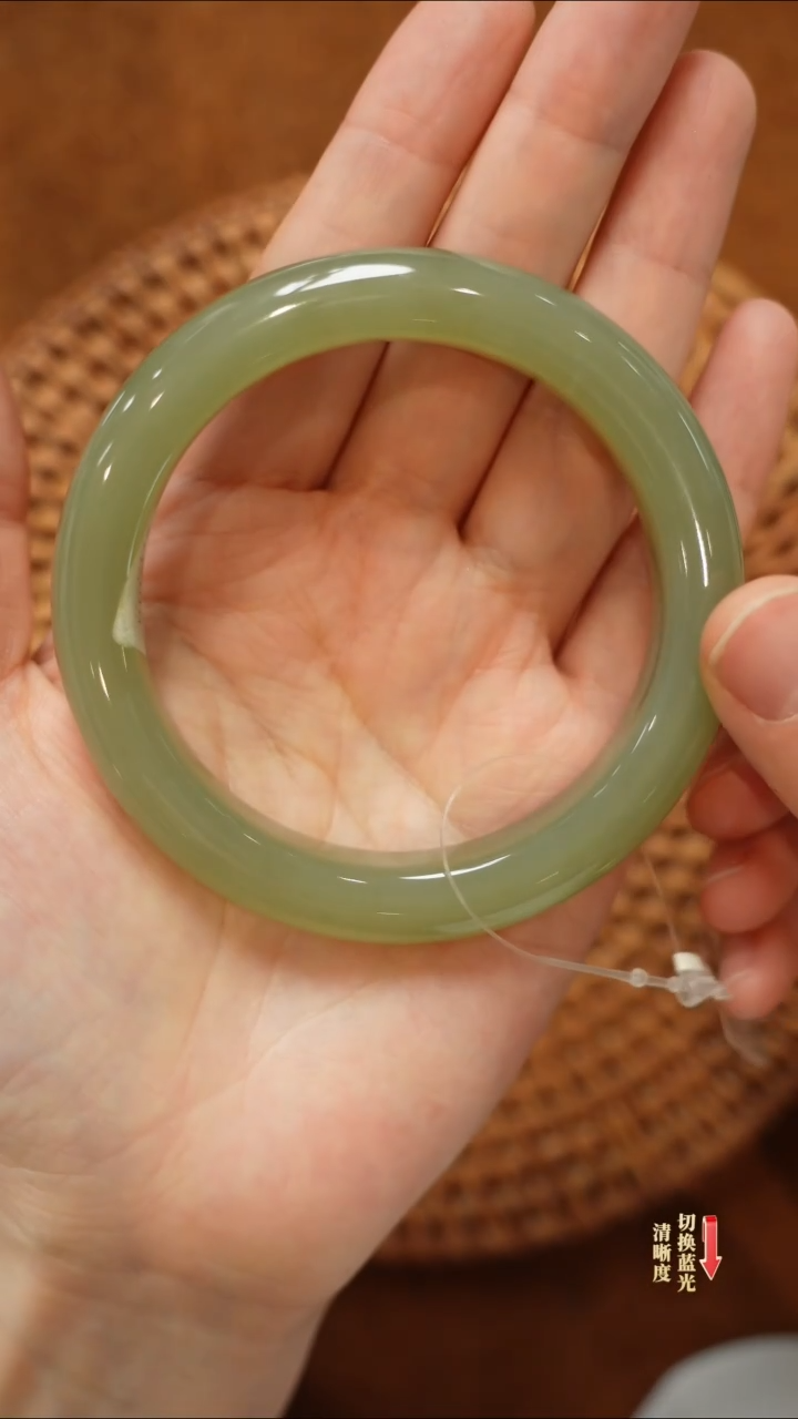 【闪购商品】和田玉手镯未镶嵌0205-039（57圈口）微瑕