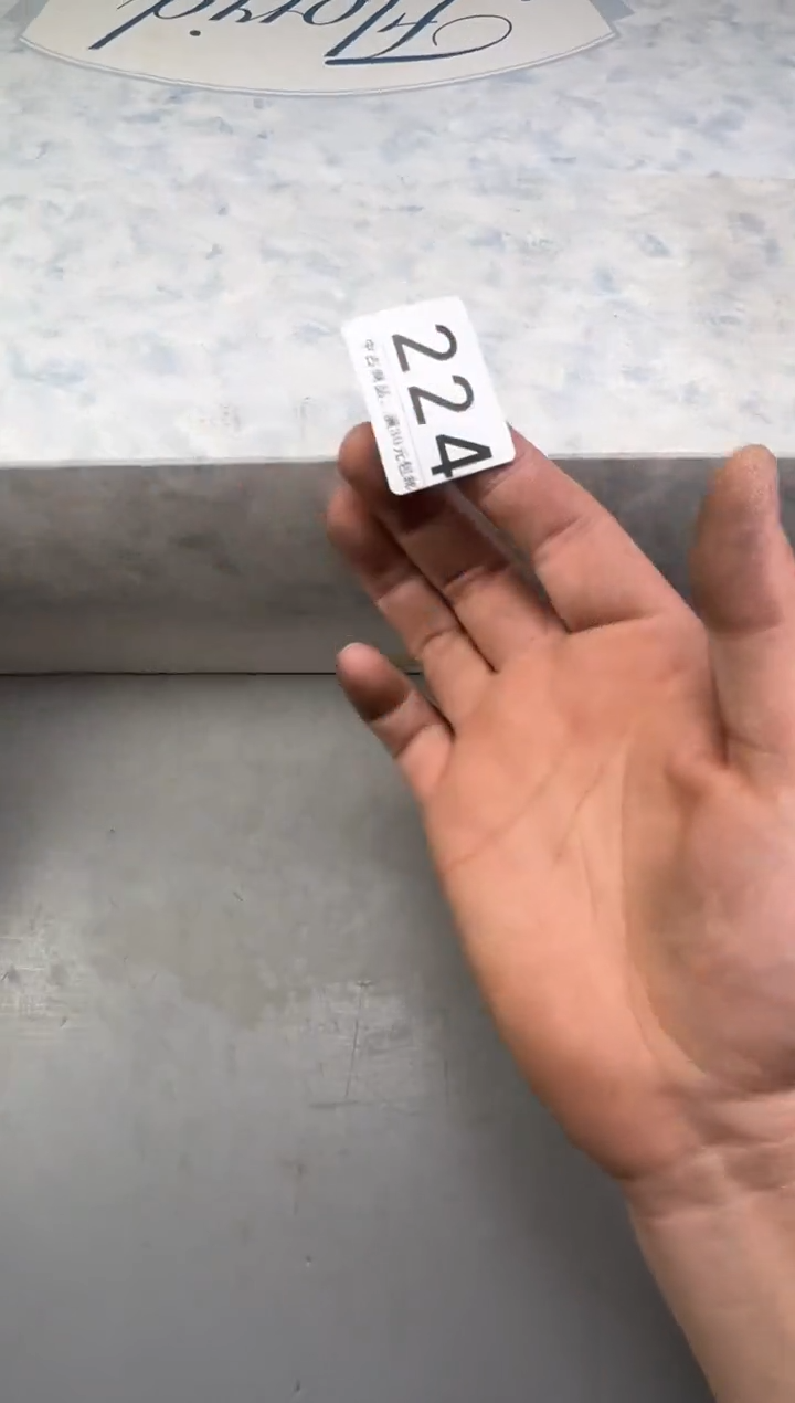 瓷片C****3224中古产品，默认微瑕，谨慎参拍