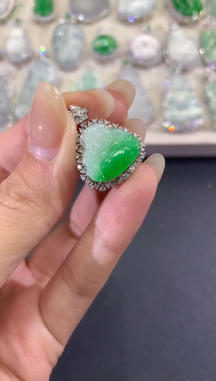 【闪购商品】翡翠吊坠(不含链)18K金镶嵌d92        