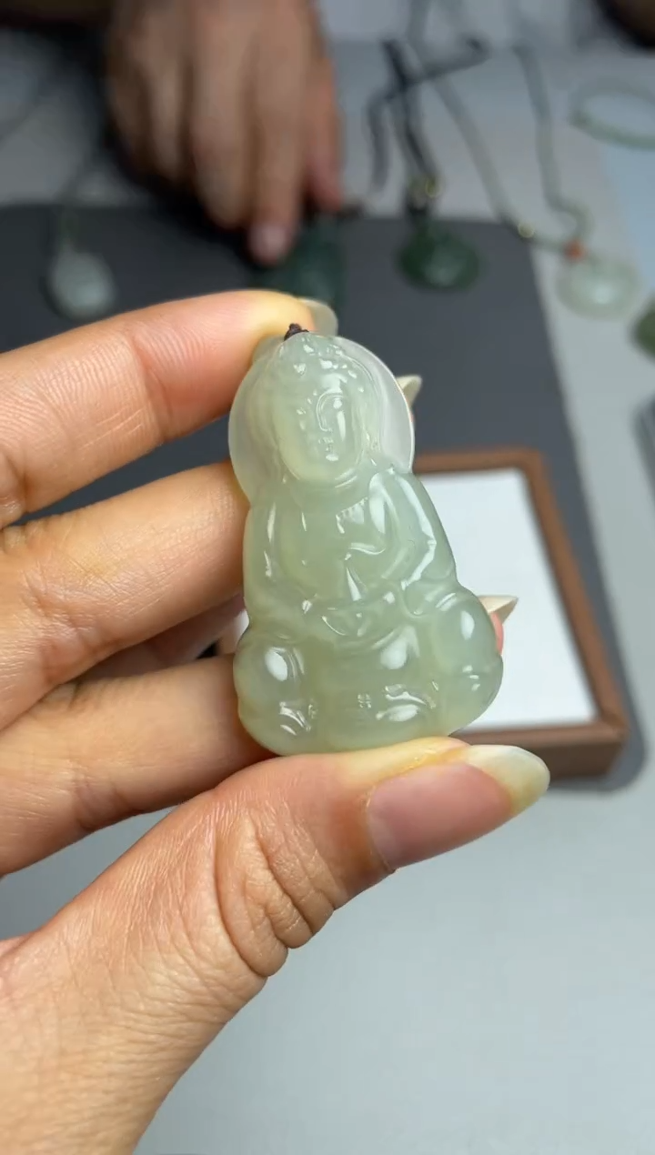 和田玉未镶嵌颈饰1