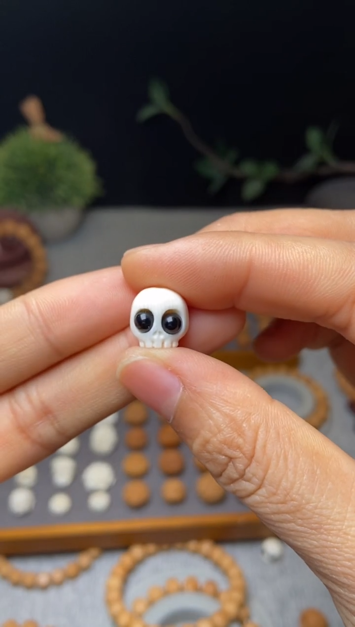 【闪购商品】猴头核桃吊坠大眼萌11.4