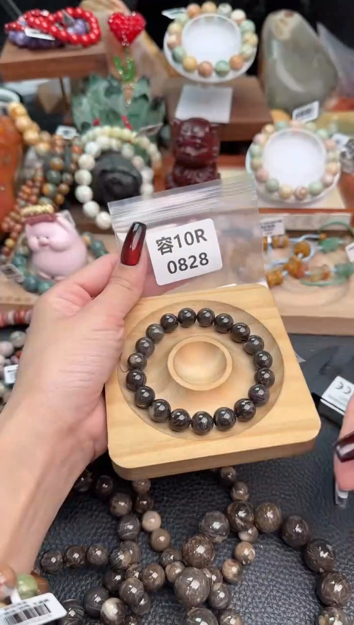 【闪购商品】石英质玉手链足铂镶嵌10R0828