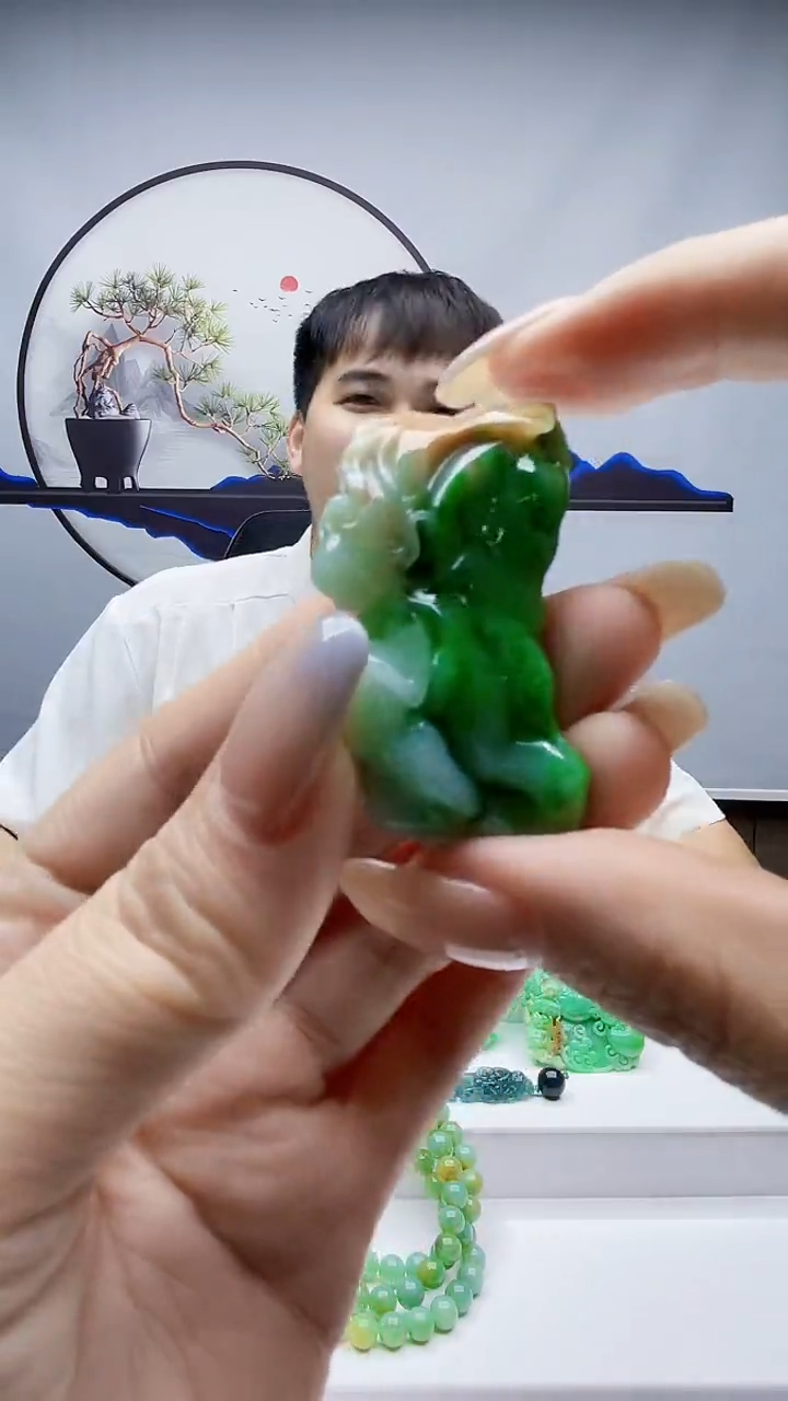 未镶嵌定制翡翠客*毛货-挂件63