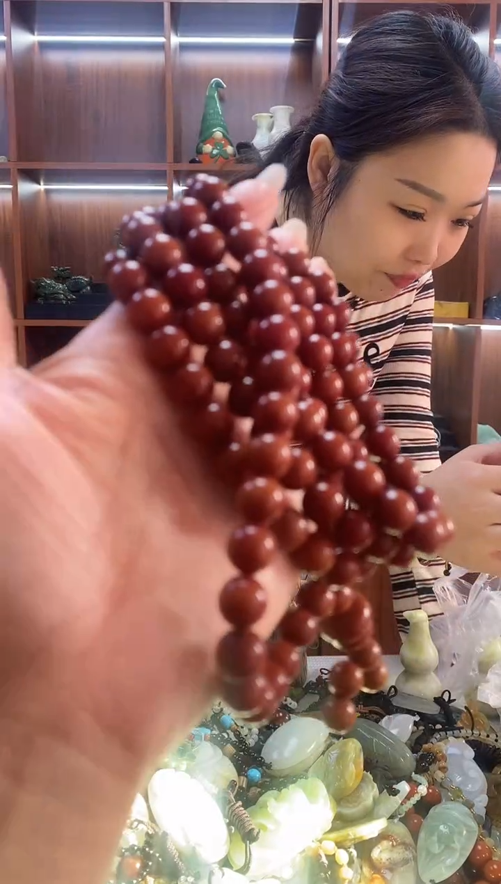 未镶嵌蛇纹石玉手串    