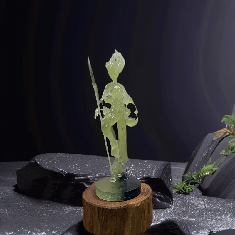 岫玉雕琢哪吒魂，国风雅韵摆件尊