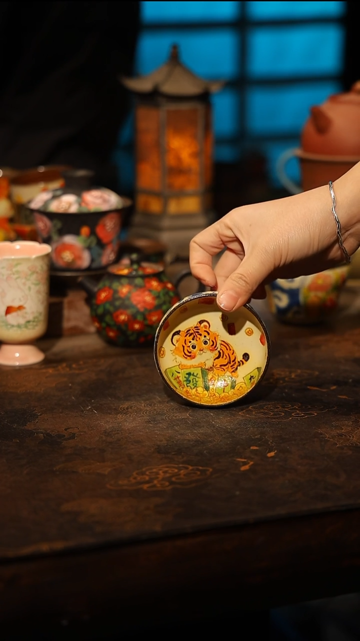 陶瓷景德镇高温釉下彩手工手绘款式