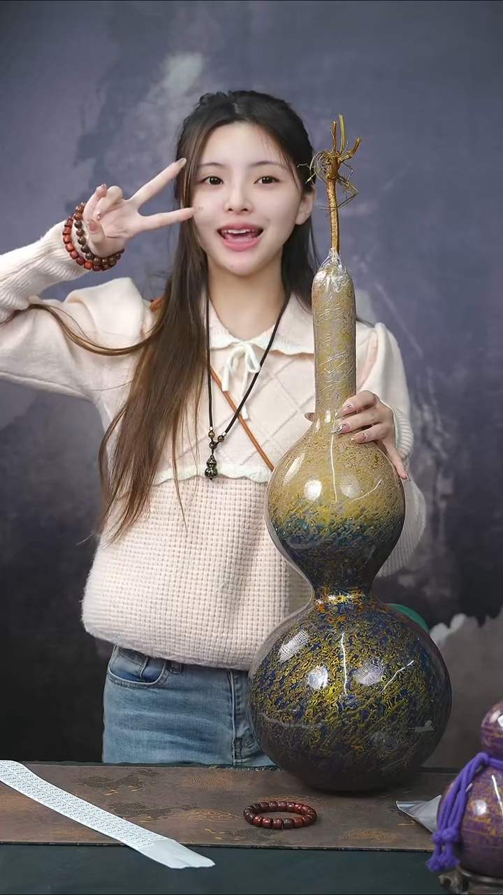 【闪购商品】WQ213漆艺酒葫芦不包手串及旋转底座