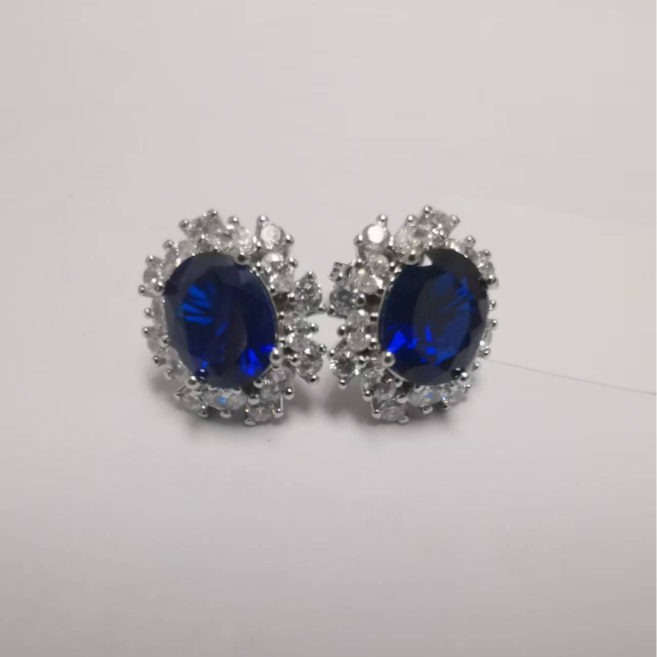 蓝宝石耳饰 品质级 E0310