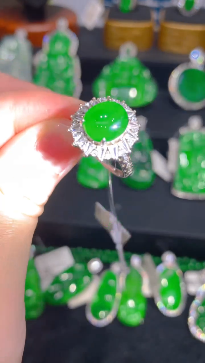 【闪购商品】翡翠戒指银S925镶嵌68一季