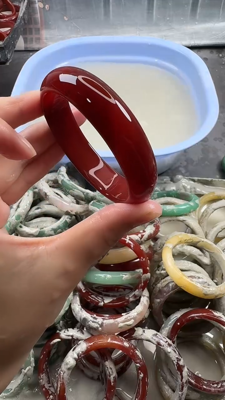 未镶嵌手镯石英质玉15