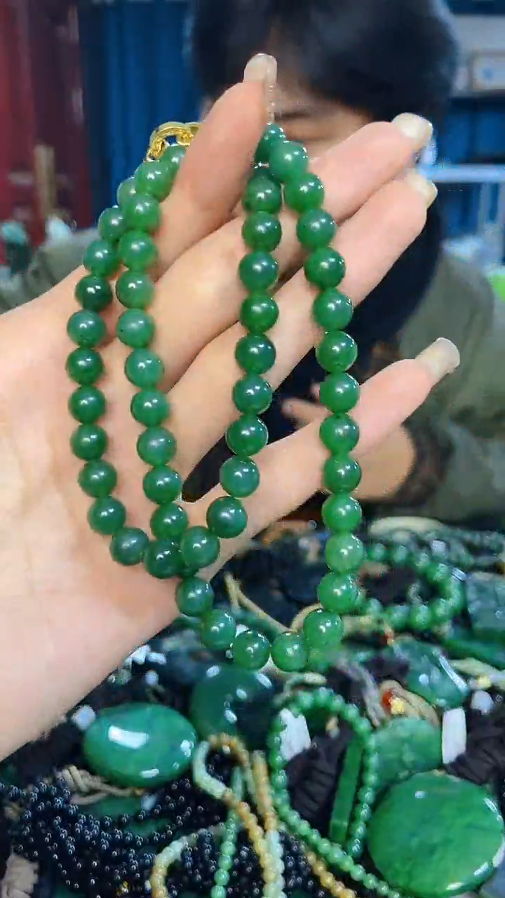 未镶嵌和田玉挂件1