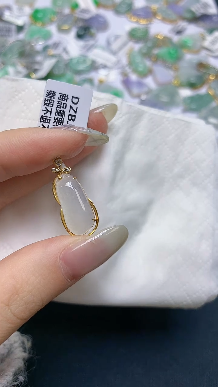 【闪购商品】翡翠18K金镶嵌颈饰天然缅甸A货翡翠