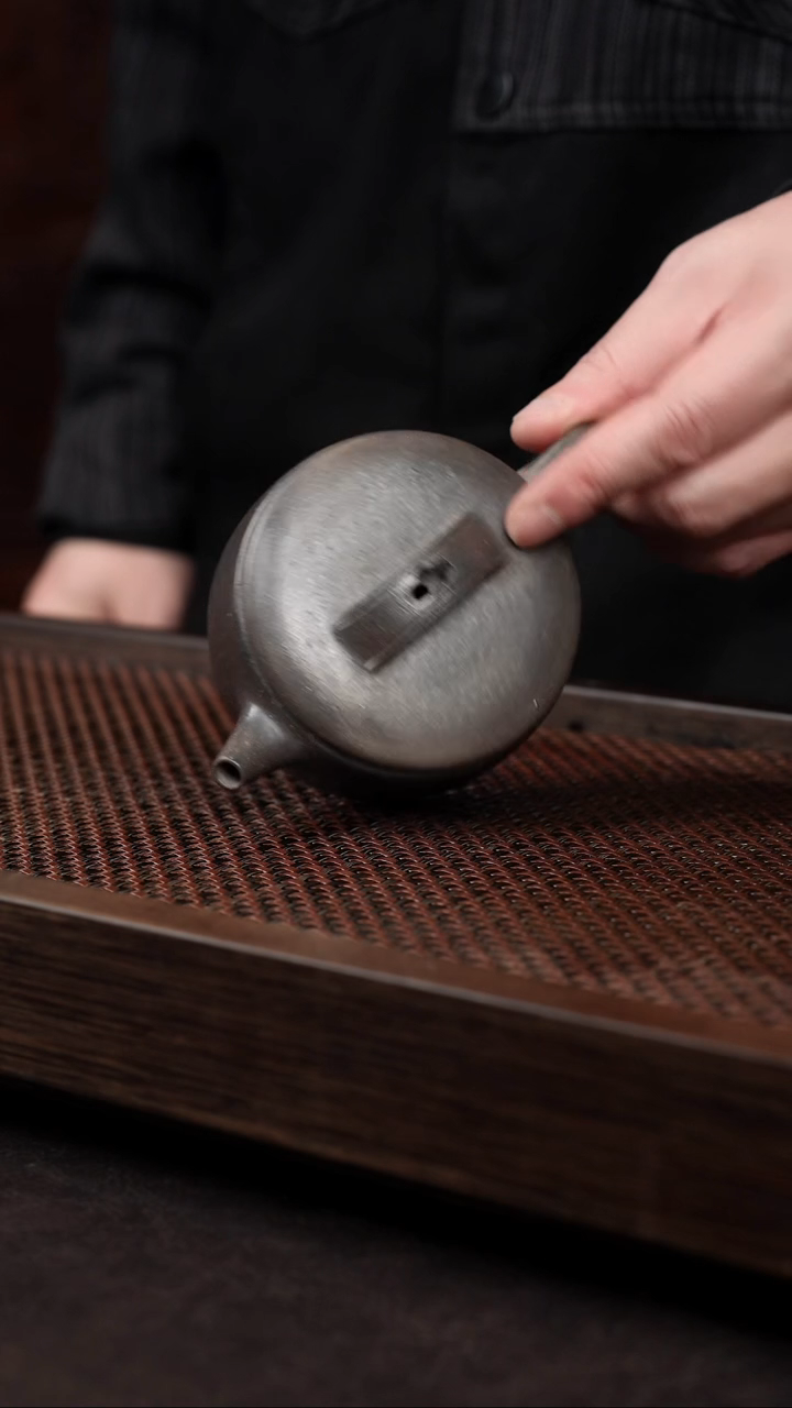 【闪购商品】紫砂茶壶岩中泥汉瓦