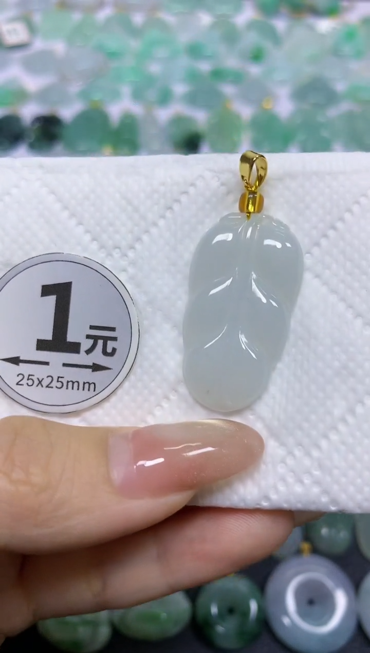 颈饰未镶嵌翡翠天然翡翠A货