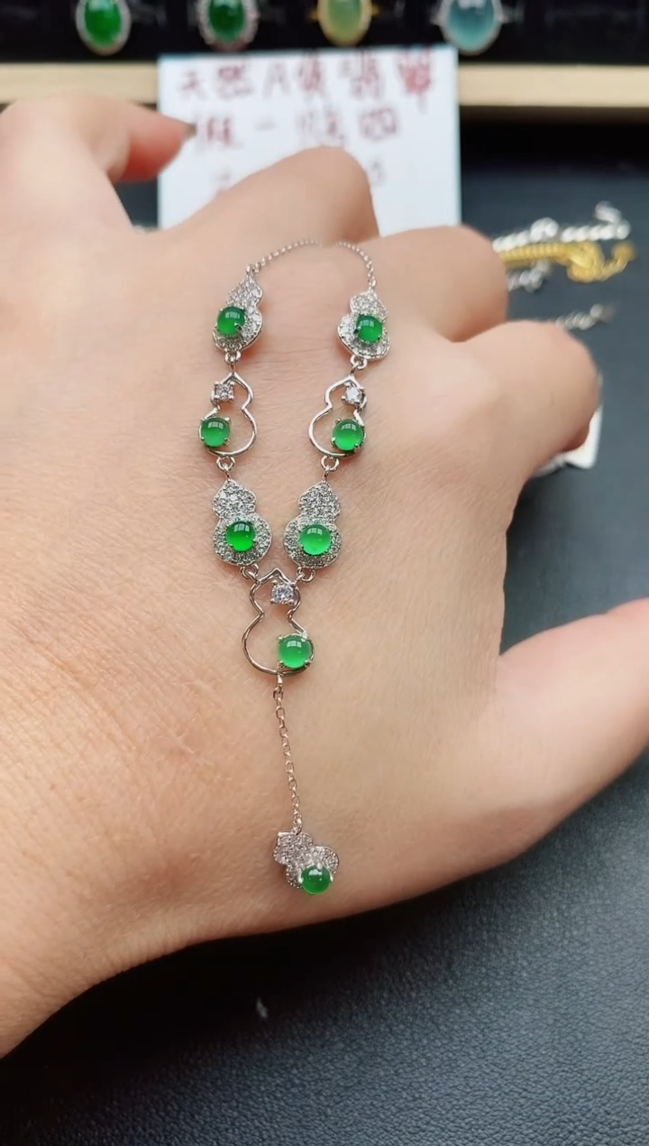 翡翠银S925镶嵌吊坠(赠链)50800