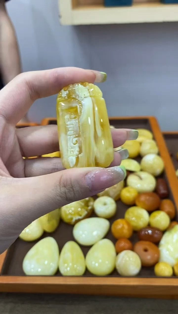 未镶嵌蜜蜡裸石H72（多样性发一件）