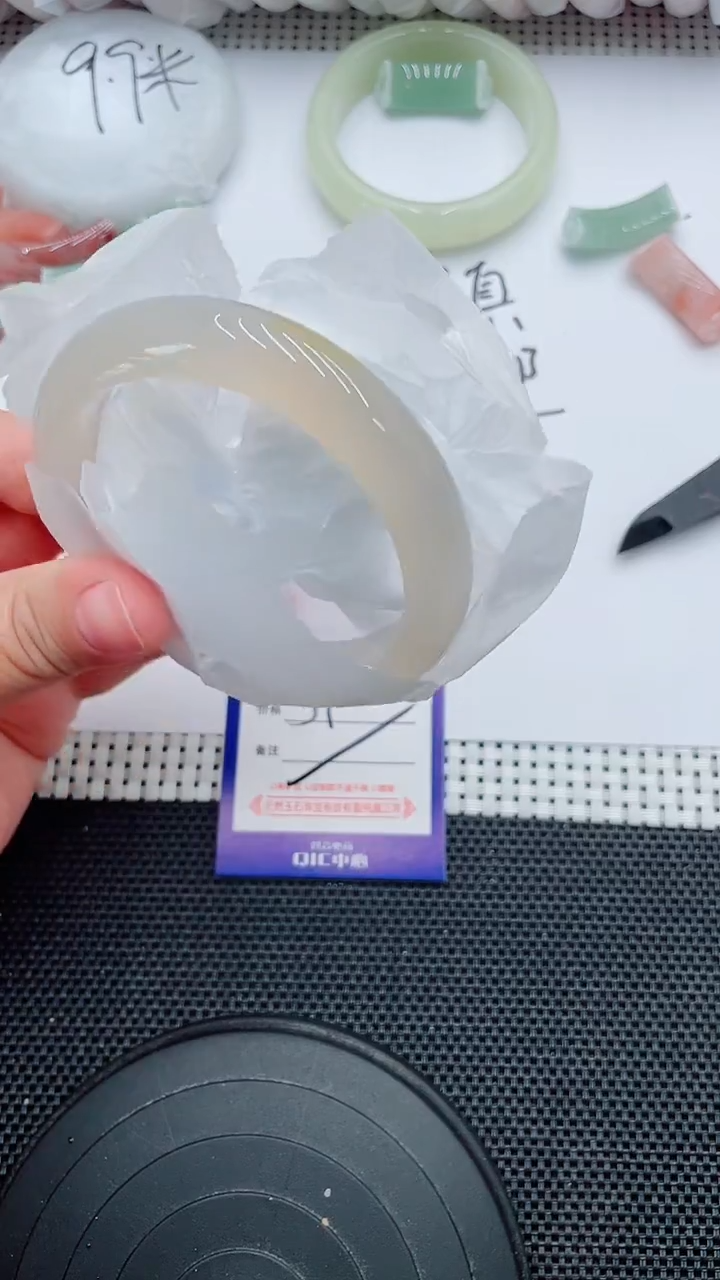 未镶嵌手镯石英质玉41-59-60