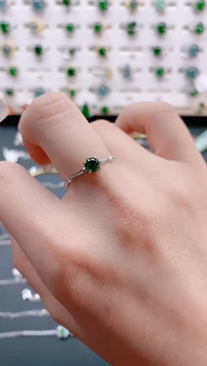 【闪购商品】翡翠戒指银S925镶嵌天然翡翠