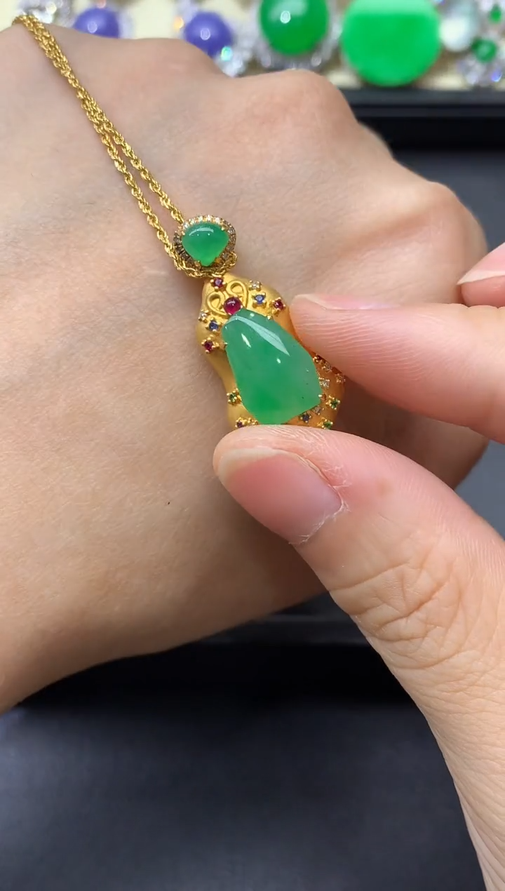 颈饰18K金镶嵌翡翠616-中国好珍宝