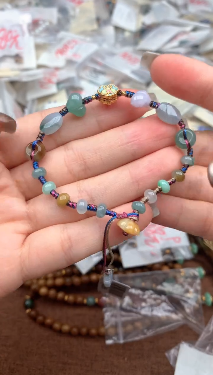 未镶嵌挂件翡翠—