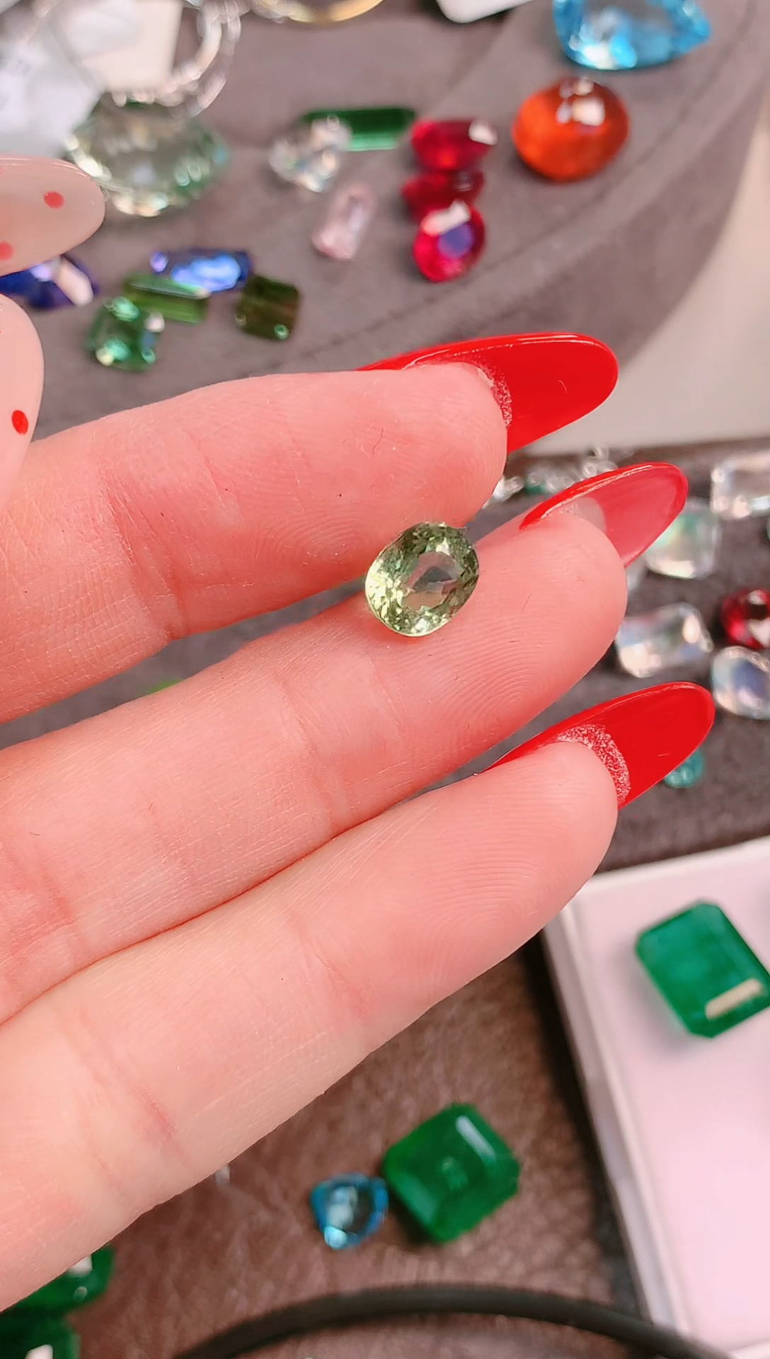 未镶嵌珠宝半成品绿色碧玺1.83ct