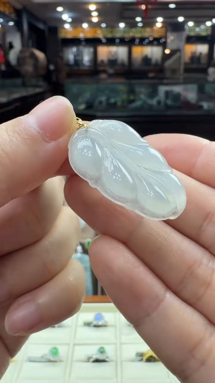 【闪购商品】翡翠颈饰18K金镶嵌树叶