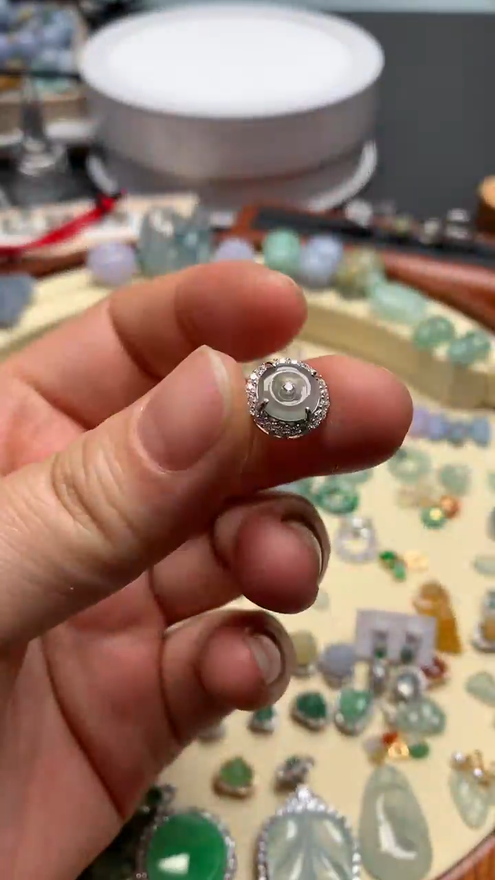 【闪购商品】翡翠颈饰银S925镶嵌翡翠镶嵌平安扣