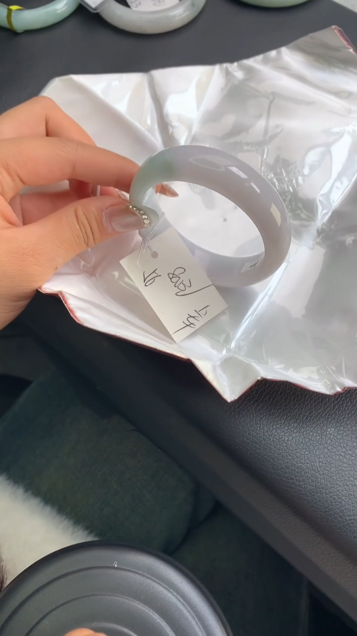 【闪购商品】翡翠手镯未镶嵌天然缅甸A货翡翠手镯