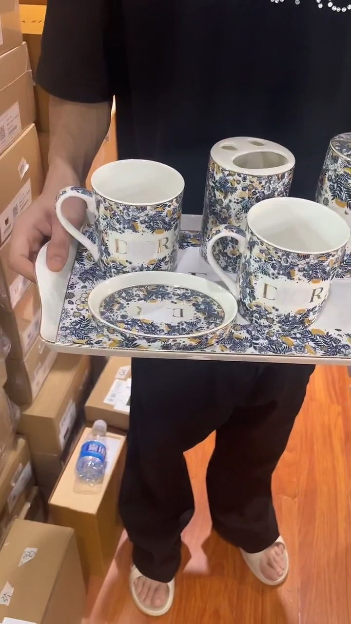 杯鸿辉家品牌瓷器，京东包邮！