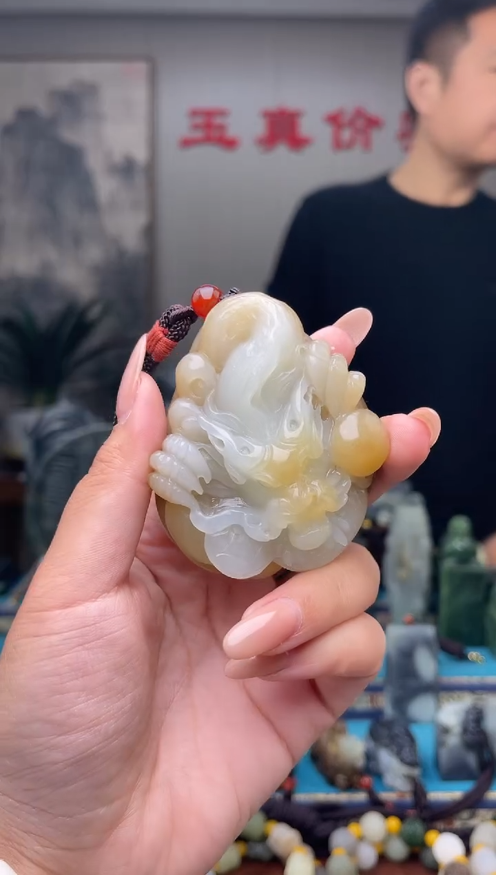 未镶嵌和田玉挂件1